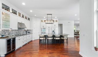 450 Hartville Rd, Atwater, OH 44201