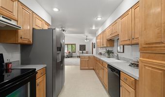 5503 HACKER Cir, Cheyenne, WY 82009