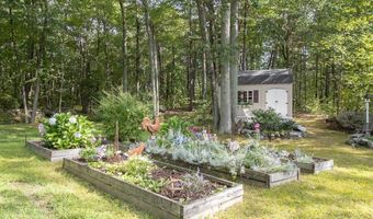 16 Crooked Spring Rd, Billerica, MA 01862