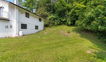21 Moonlight Dr, Barre, VT 05641