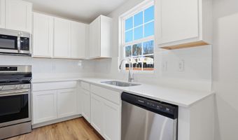 122 Bluehaven Dr, Spartanburg, SC 29303