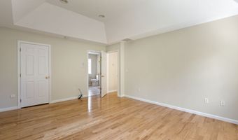 555 Waterville Rd, Avon, CT 06001