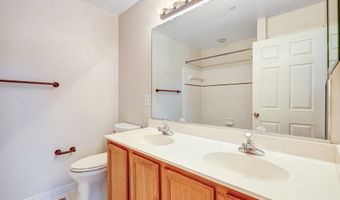 6604 NETTIES Ln 1204, Alexandria, VA 22315