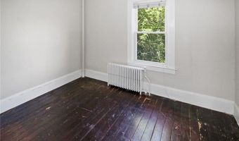 4 Atlantic St, Newport, RI 02840