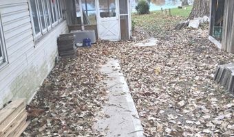 1519 S Lakeshore Dr, Albion, IN 46701