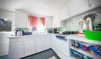 25 Eighth St, Auburn, ME 04210