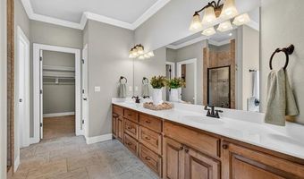 5619 Nottingham Pl, Bartlesville, OK 74006