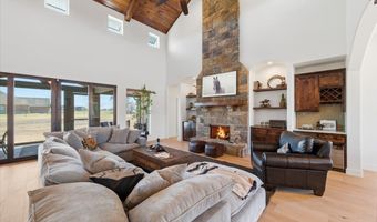 570 S Point Ct, Aledo, TX 76008