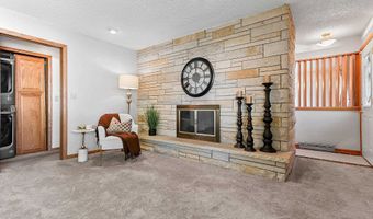 1115 W FRANKLIN St, Appleton, WI 54914