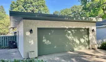 810 3rd St NW, Austin, MN 55912