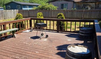 92367 E Rd, Astoria, OR 97103