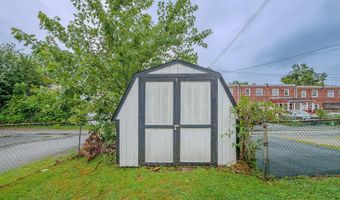 3020 GREEN St, Claymont, DE 19703