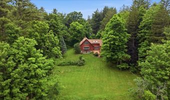 15 Polygraphic Ln, Bennington, VT 05257