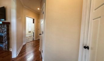 70 Gates Ln, Batesville, AR 72501