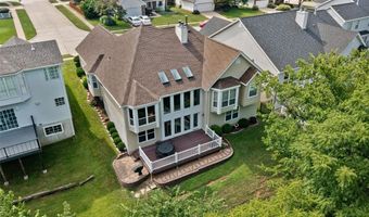 1112 Oak Borough Dr, Ballwin, MO 63021