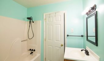 93 Lyall Hill Dr, Alderson, WV 24910