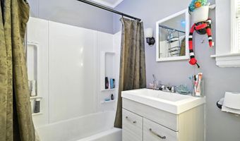 78 Mount Vernon Ave, Augusta, ME 04330