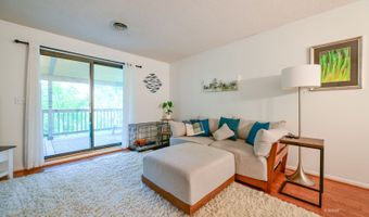 7673 Woodmere Dr 27, Athens, OH 45701