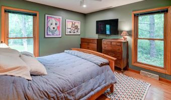 2877 Glacier Valley Rd, Fitchburg, WI 53711