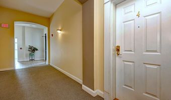 1 Indian Neck Ave 4, Branford, CT 06405