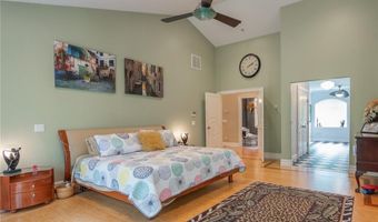 789 Natick Ave, Cranston, RI 02921