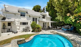 6438 Ivarene Ave, Los Angeles, CA 90068