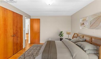 67 Vancouver Ave, Warwick, RI 02886