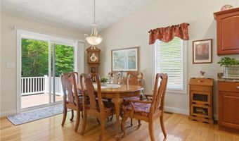 72 Country Meadow Ln, Glocester, RI 02814