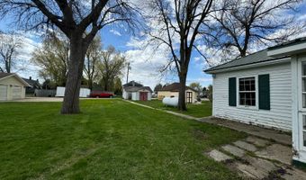 909 7th St, Britton, SD 57430