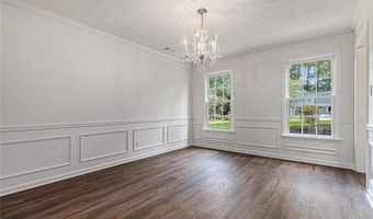 1802 Hedge Sparrow Ct NE, Roswell, GA 30075