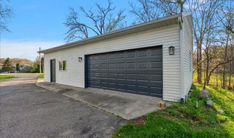 9095 76th St SE, Alto, MI 49302