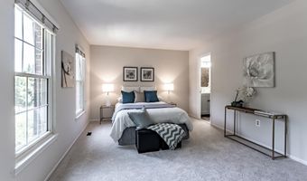 7910 PEYTON FOREST Trl, Annandale, VA 22003