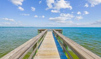 2102 CHESAPEAKE HARBOUR Dr E, Annapolis, MD 21403