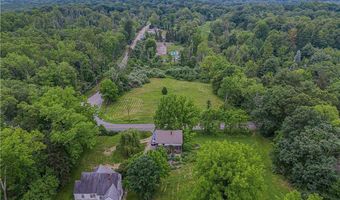 79 Mountain Lake Rd, Belvidere, NJ 07823