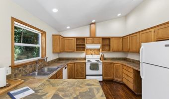 87444 WHISTLING Ln, Bandon, OR 97411
