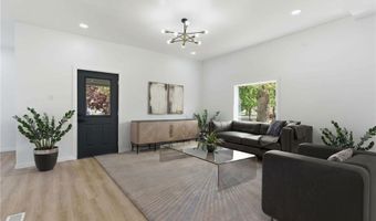 611 3rd St NW, Austin, MN 55912