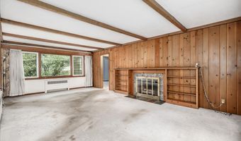 34 Valerie Ln, Danbury, CT 06811