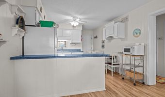 301 E Commerce Way Rd 357, Atlantic Beach, NC 28512