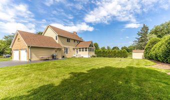 22205 W PINEVIEW Dr, Antioch, IL 60002