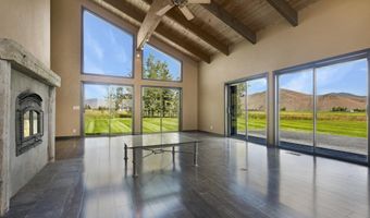 217 Kingsbury Ln, Bellevue, ID 83313