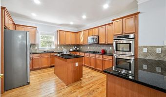 10090 Jones Bridge Rd 8, Alpharetta, GA 30022