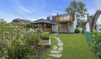 854 Main St, Belford, NJ 07718