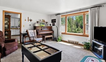 142 County Rd S, Algoma, WI 54201