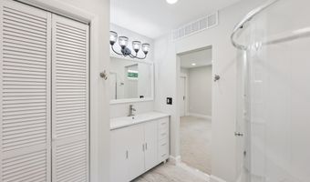 90 Red Hill Rd, Branford, CT 06405