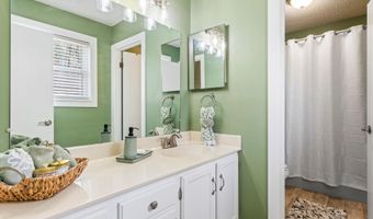57 Lakeview Pt, Alexander City, AL 35010