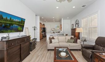 10351 Lakeshore Dr, Apple Valley, CA 92308