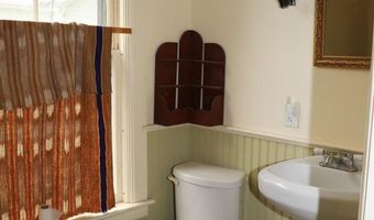 27 Westminster Ter, Rockingham, VT 05101