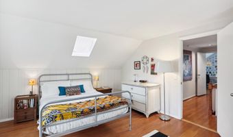8810 LOWELL St, Bethesda, MD 20817
