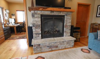 15 Helen Ln, Banner, WY 82832