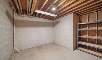 4055 Pontiac Trl, Ann Arbor, MI 48105